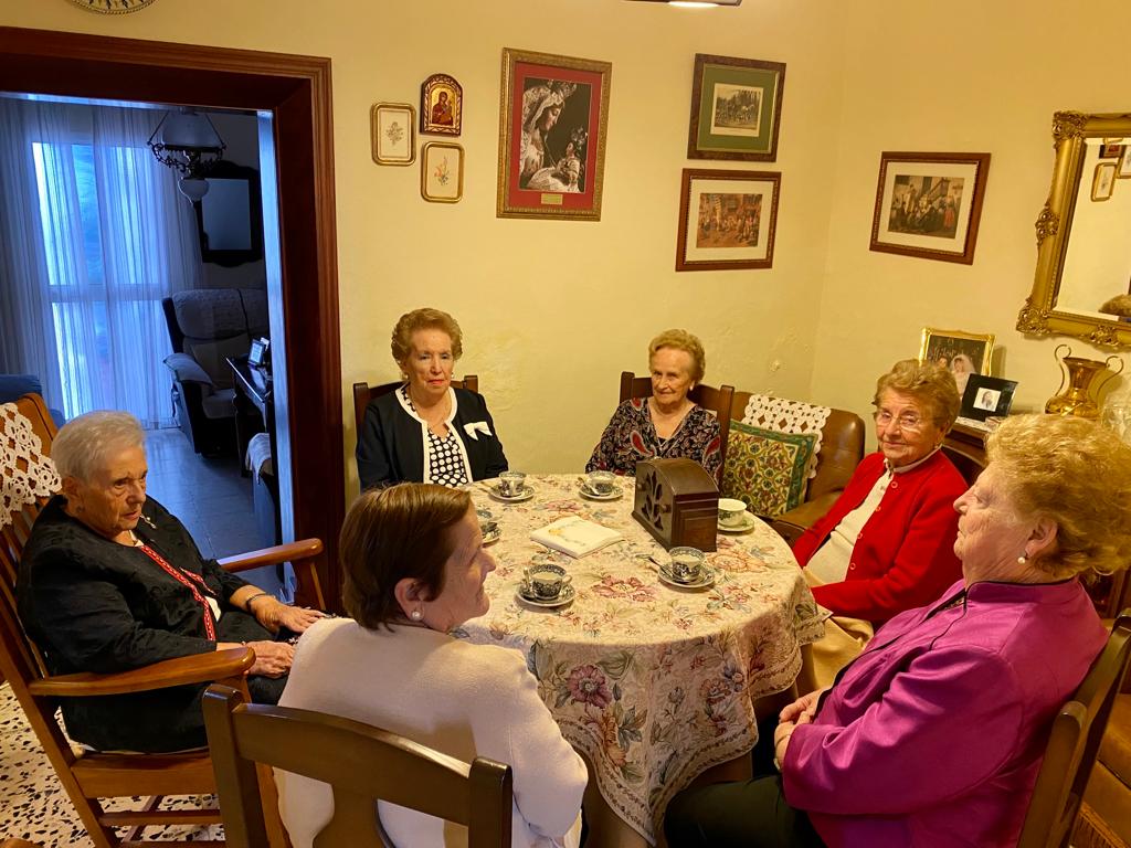 La original forma de anunciar el Mercado Medieval y Navideño de Gines