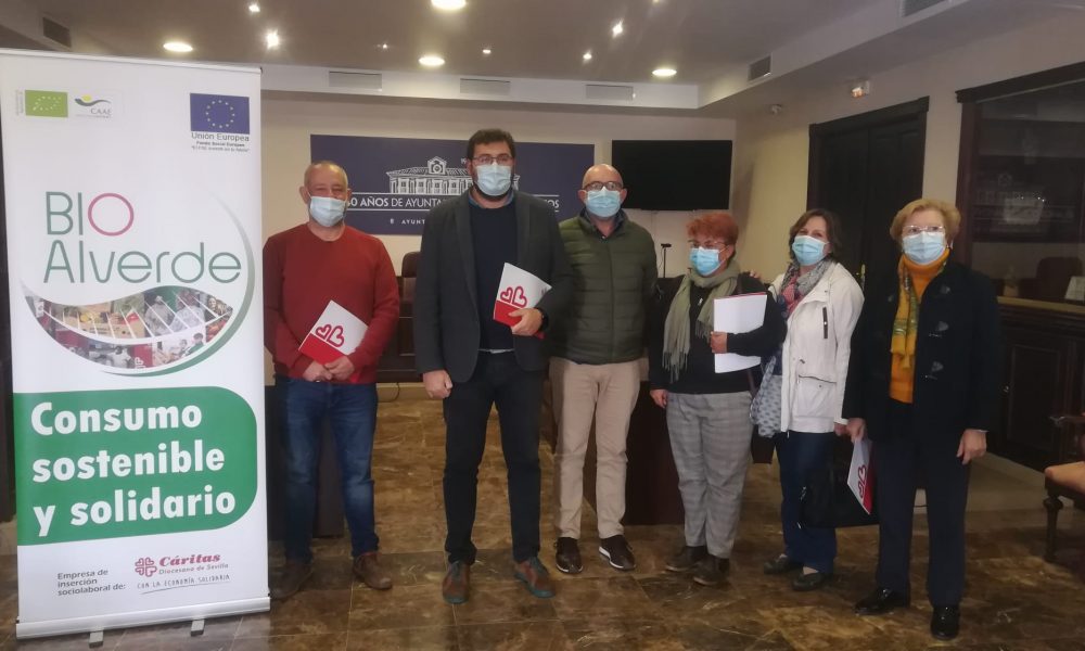 Guillena recicla casi 50 toneladas de ropa en dos años