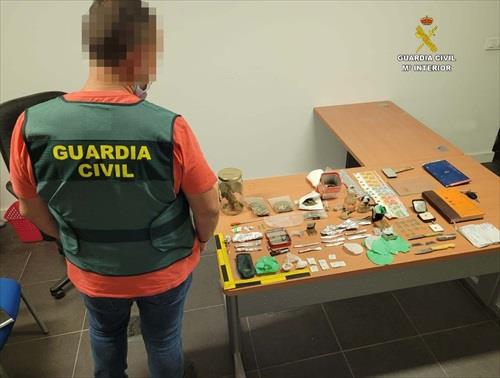 Detenidos tras desarticular dos puntos de venta de droga en Higuera y Aracena