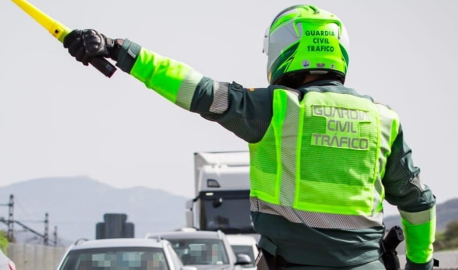 Investigan a un conductor que circulaba a 295 kilómetros por hora en la AP-7