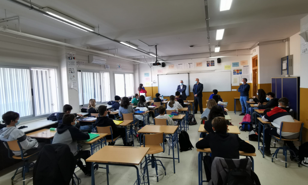 Talleres contra el racismo, la ludopatía o hábitos saludables para los jóvenes de Bormujos