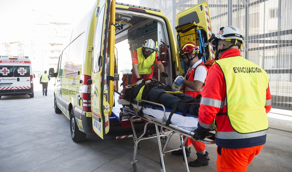 Cuatro heridos en un accidente de tráfico en Granada capital