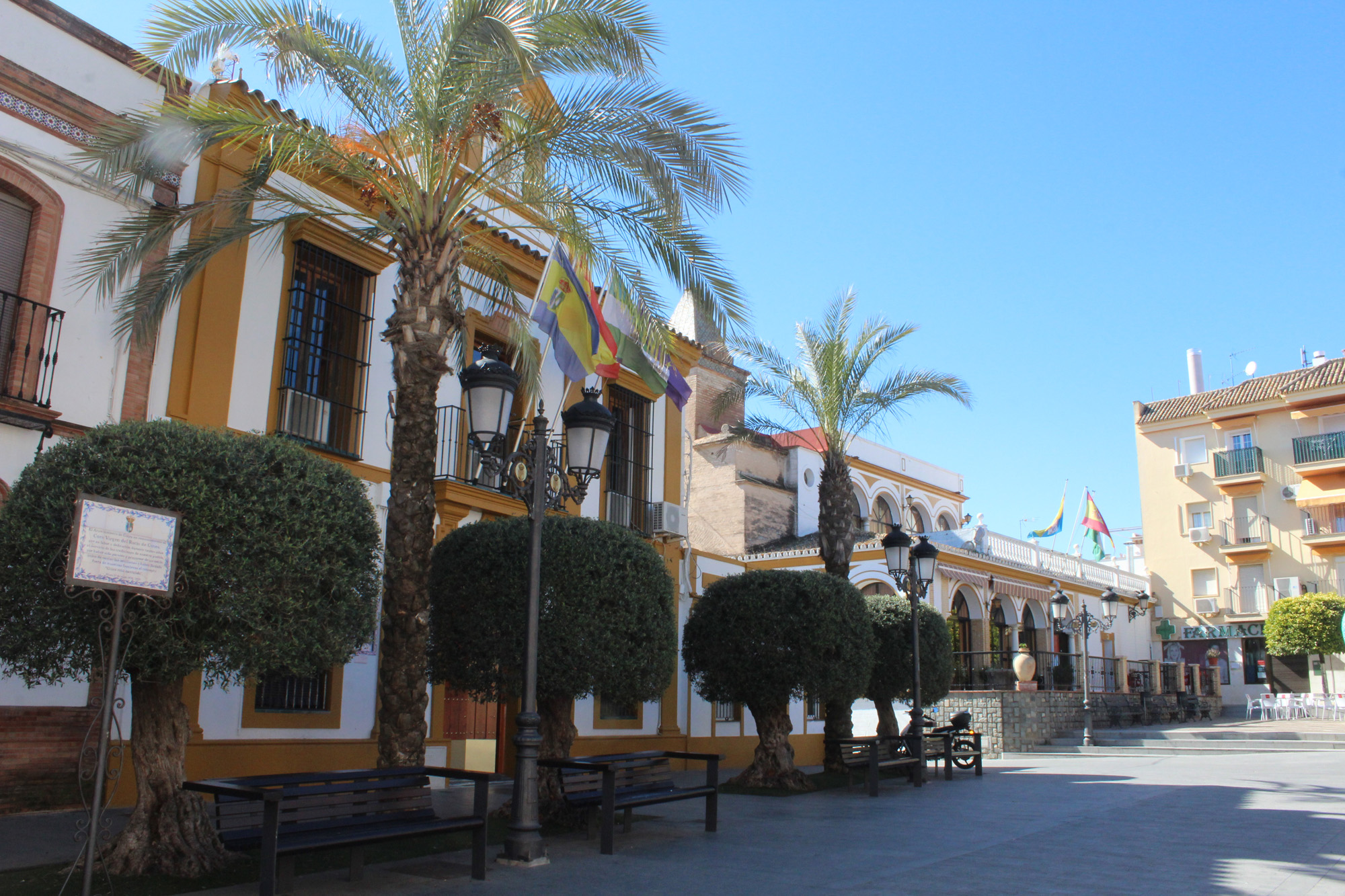 Gines instalará placas solares en una veintena de edificios públicos