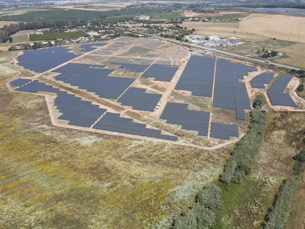 La primera planta solar de Endesa en Huelva comienza a producir energía