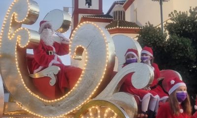 Mamá Noel desfila en Otura en una cabalgata única en España