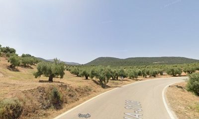 Cuatro heridos al volcar el vehículo en el que viajaban en Torres (Jaén)