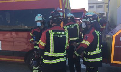 Cuatro personas, un hombre de 45 años, una mujer de 42 y dos menores de 11 y 13 años, fueron trasladados al hospital de Benalmádena.