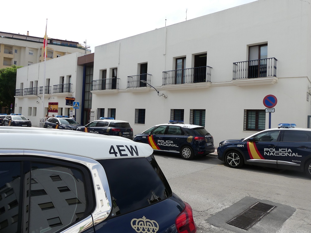 Detenidos después de atracar gasolineras a punta de pistola en Estepona