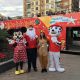 El Bus de la Ilusión recorre las calles Sevilla y Málaga hasta el 4 de enero