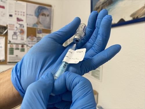 Andalucía abre hoy la vacunación contra la covid para los nacidos desde 1985 a 1992