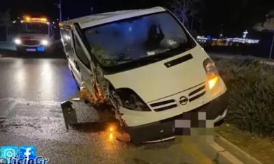 Positivo en alcohol tras perder una rueda de su furgoneta al chocar con una farola