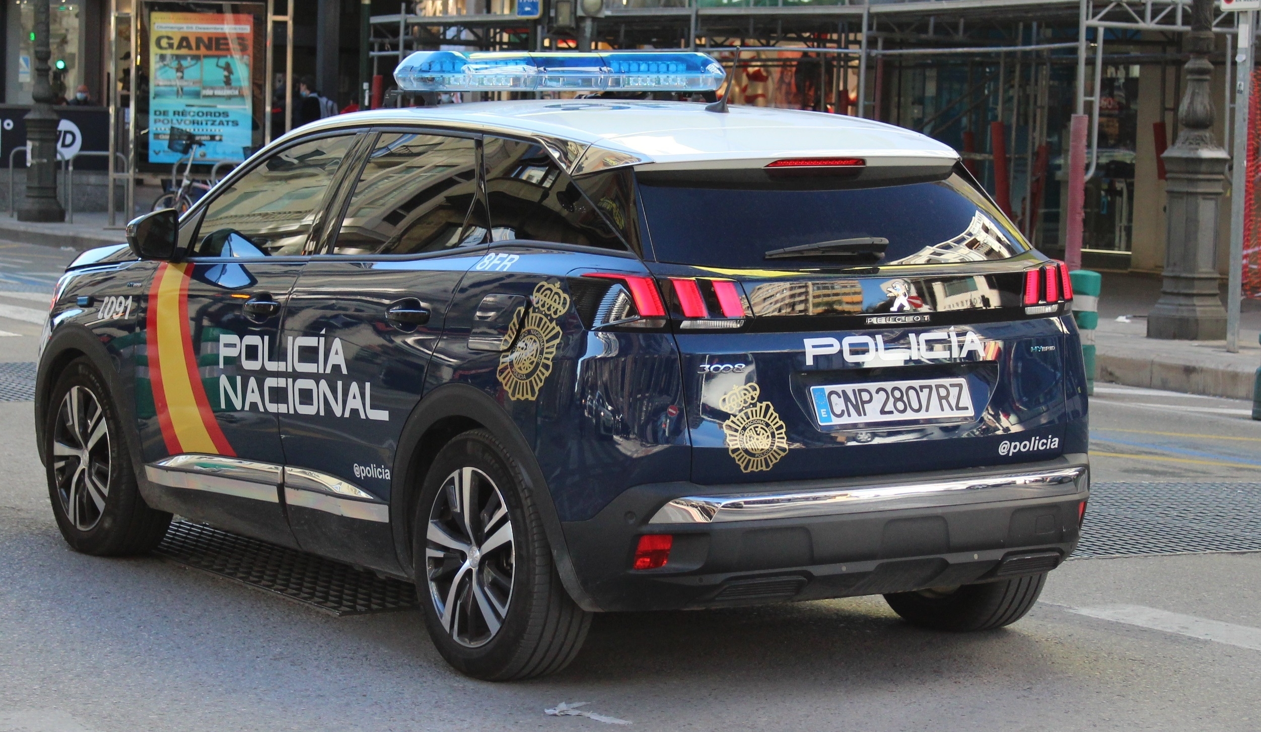 Detenidos en Málaga tras propinar un botellazo en la cabeza a un hombre para robarle