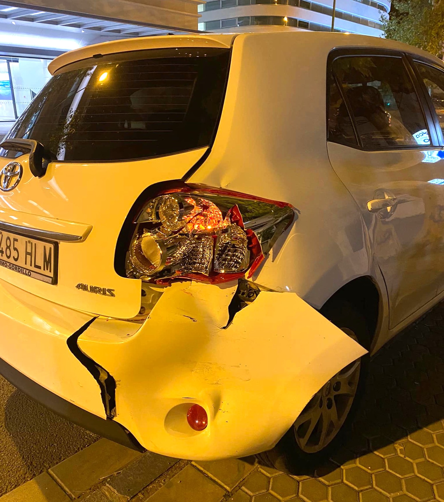 Pide ayuda tras ser golpeada por un autobús urbano en Sevilla en noviembre