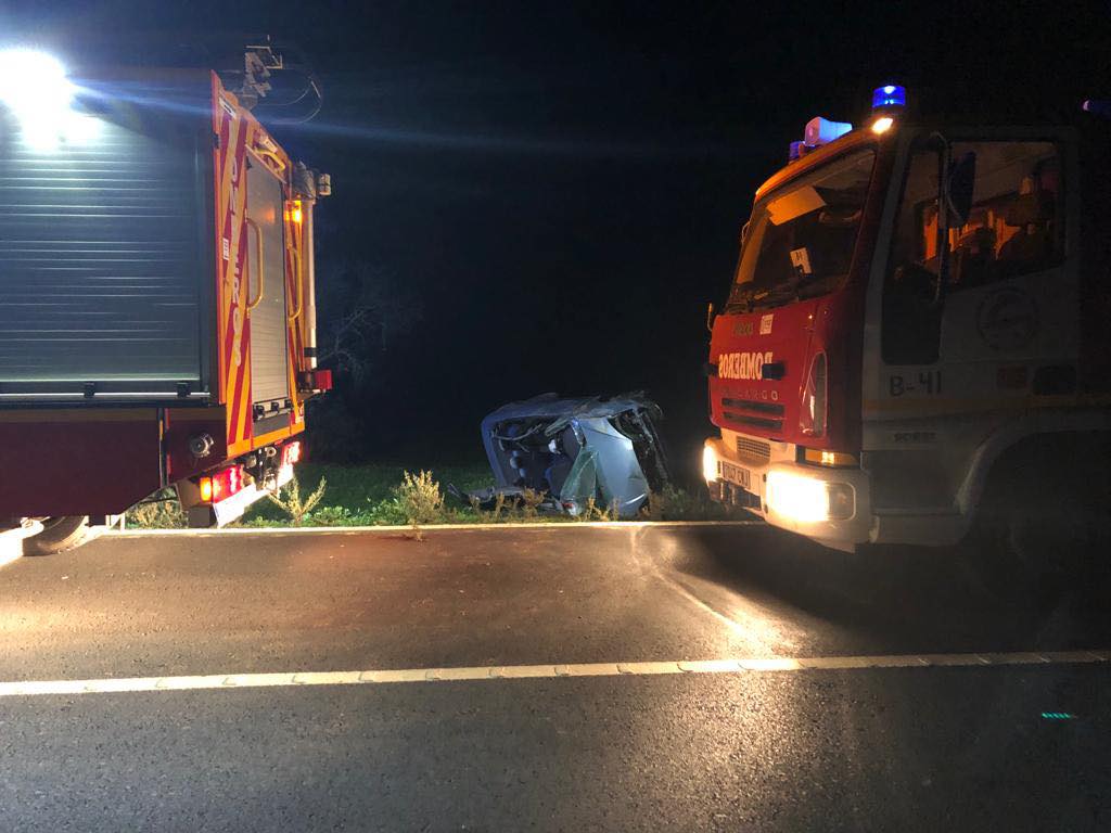 Herido en Villablanca tras volcar su vehículo y quedar atrapado