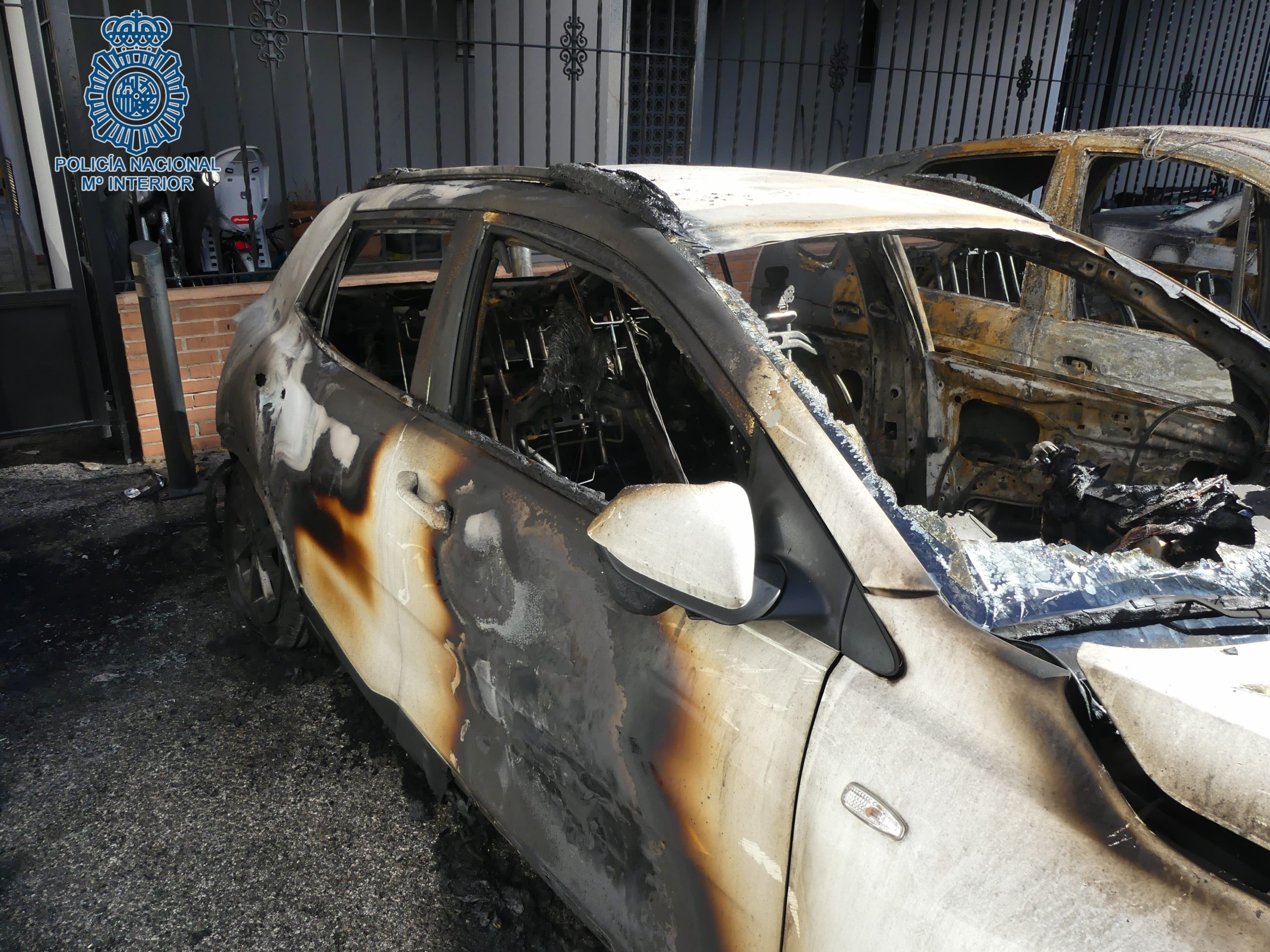 Detenido un hombre por quemar el coche de su expareja en Sevilla