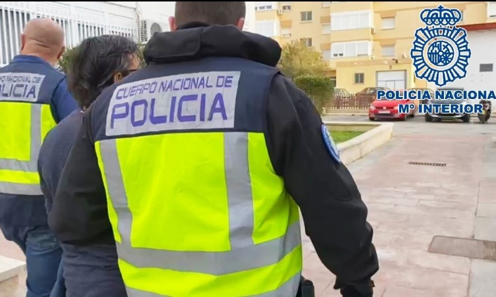 Detienen a un técnico de la UCA por un presunto delito de corrupción de menores