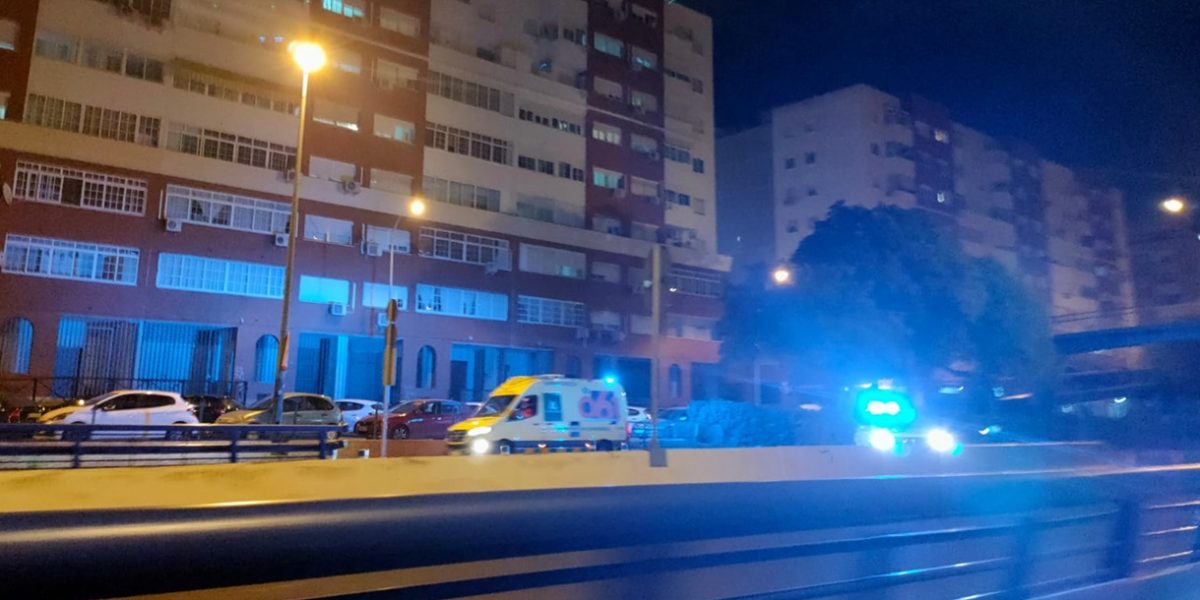 La caída de un joven a un túnel corta una de las entradas a Huelva