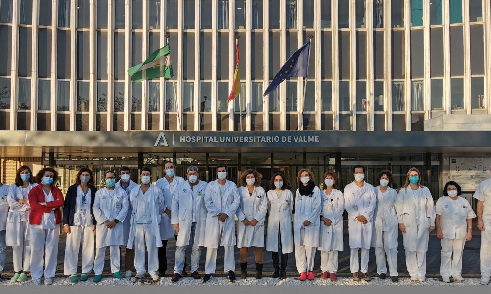 Profesionales del Valme trabajan a nivel mundial en un fármaco antiviral contra la covid