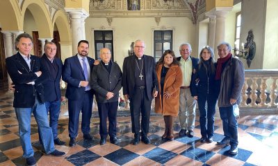 El Arzobispo bendice las bodas de oro de Amigos de Gines