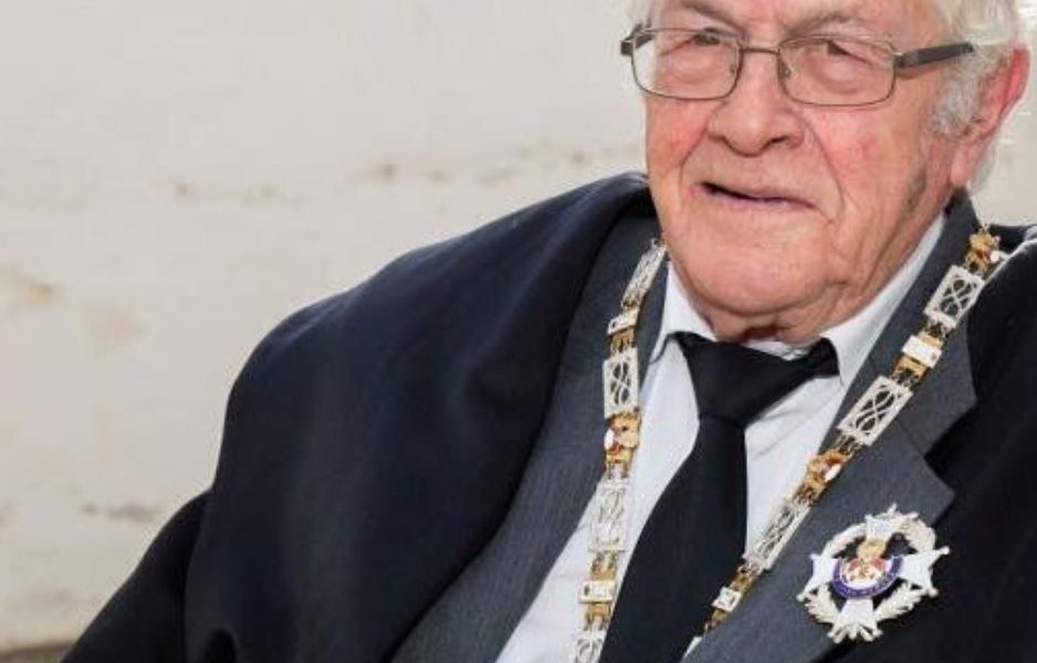 Fallece el abogado utrerano Juan José Domínguez en un incendio en su vivienda de Huelva