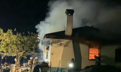 Un incendio calcina un chalé en Palomares del Río