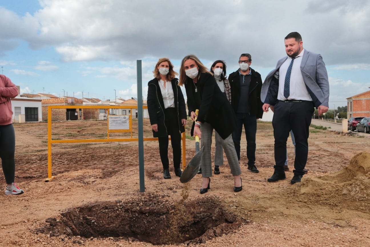 Comienzan las obras de las viviendas protegidas en régimen de autoconstrucción en El Rubio