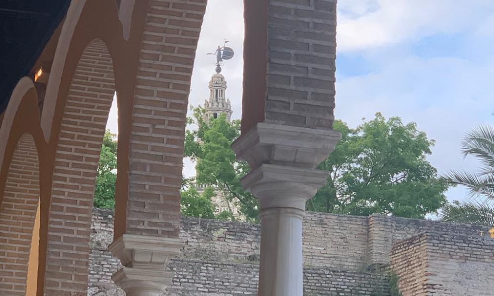 Alcazar giralda