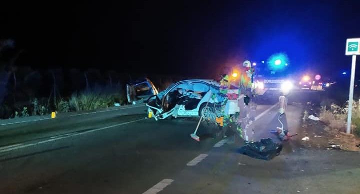 Una colisión en Cartaya deja una persona fallecida y dos heridos