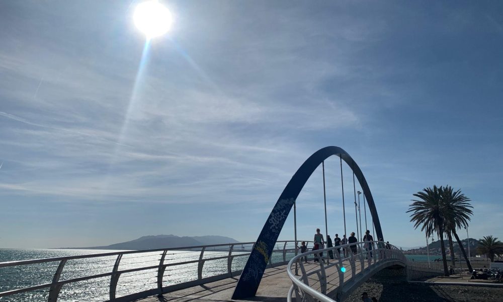 Malaga puente playa