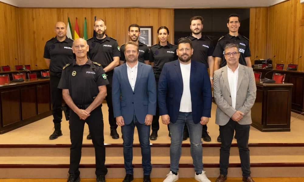 Recorte nuevos policias Mairena.jpg 2