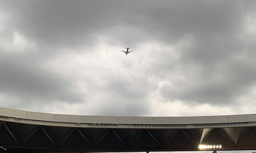 Avion sevilla estadio