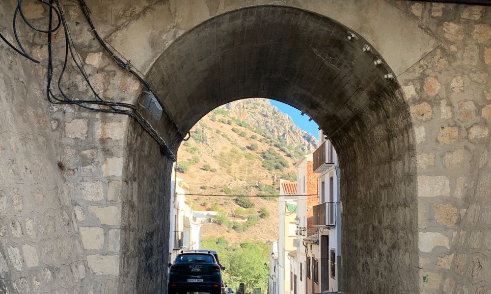 Albanchez de Magina arco