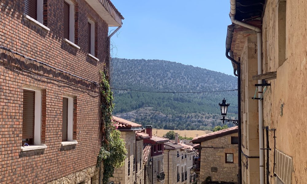 pueblo paisaje antiguo