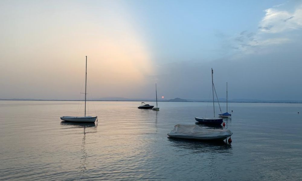 Barcos mar sol