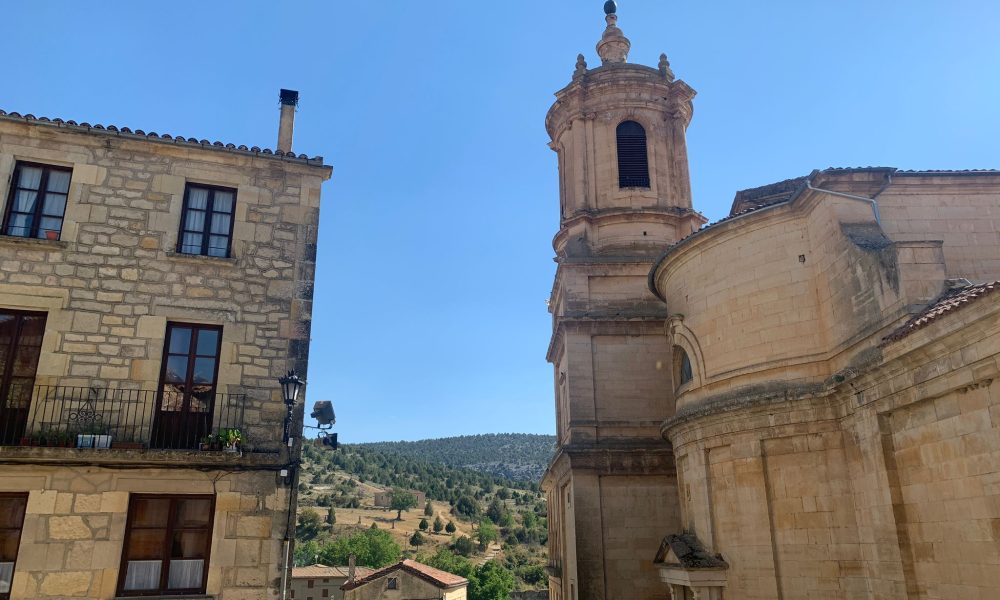 Pueblo paisaje torre vistas