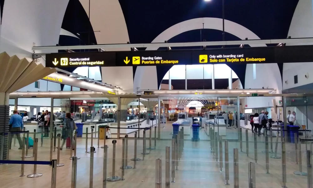 aeropuerto niebla.jpg
