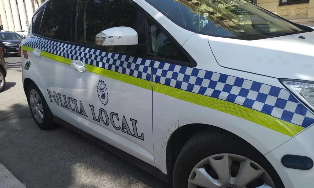 recorte policia local malaga.jpg