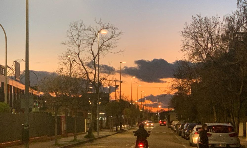 Calle puesta de sol