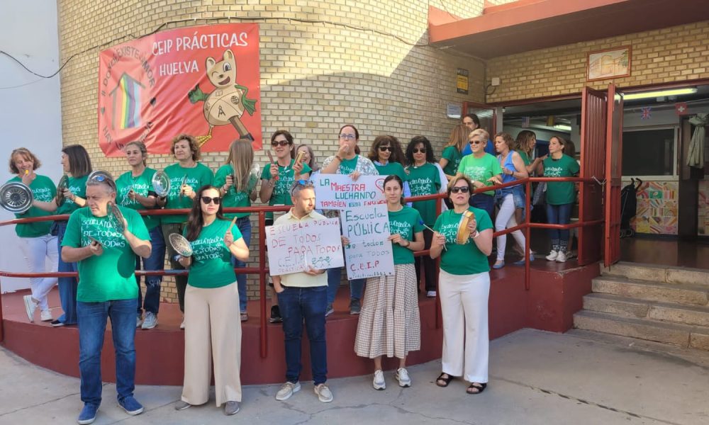 Colegio Huelva protesta