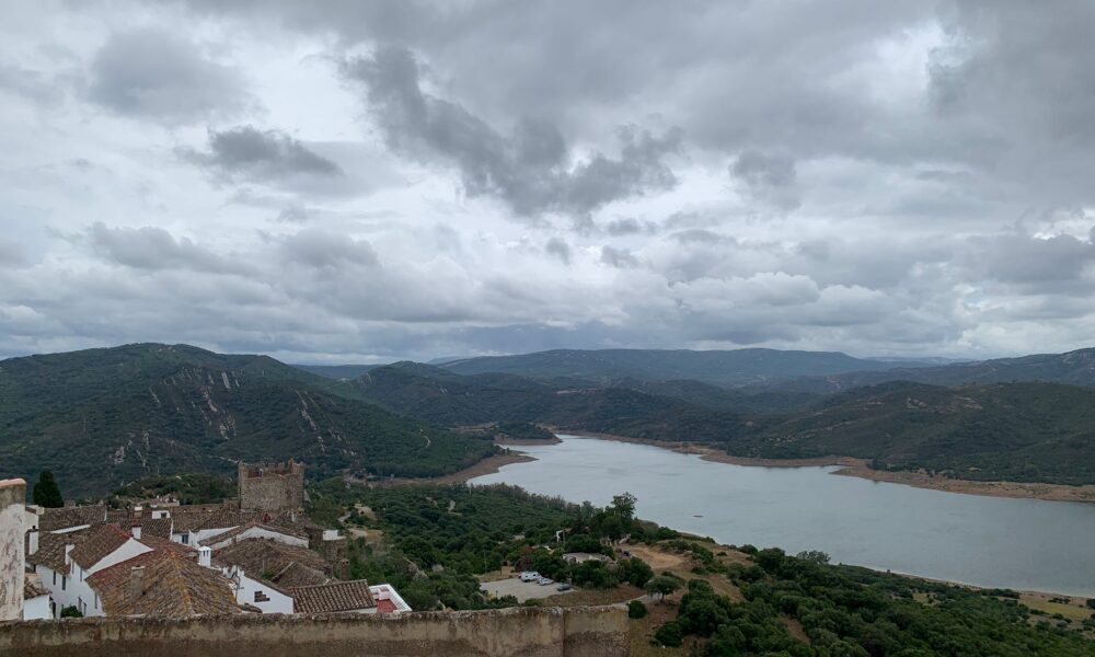Castellar paisaje nubes