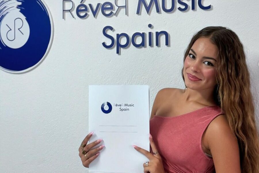 Lucia Benavides