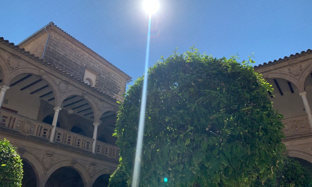 UNIA Baeza patio