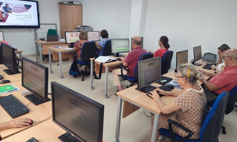 LOS MAYORES DE TOMARES APRENDEN A USAR LAS NUEVAS TECNOLOGIA 3a EDICION TALLER DEL 2 AL 30 SEPT 2024 5