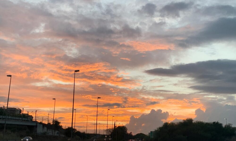 Atardecer mairena cielo
