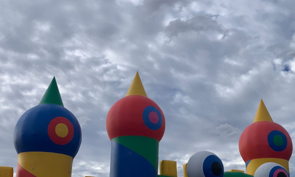 Parque hinchable nubes