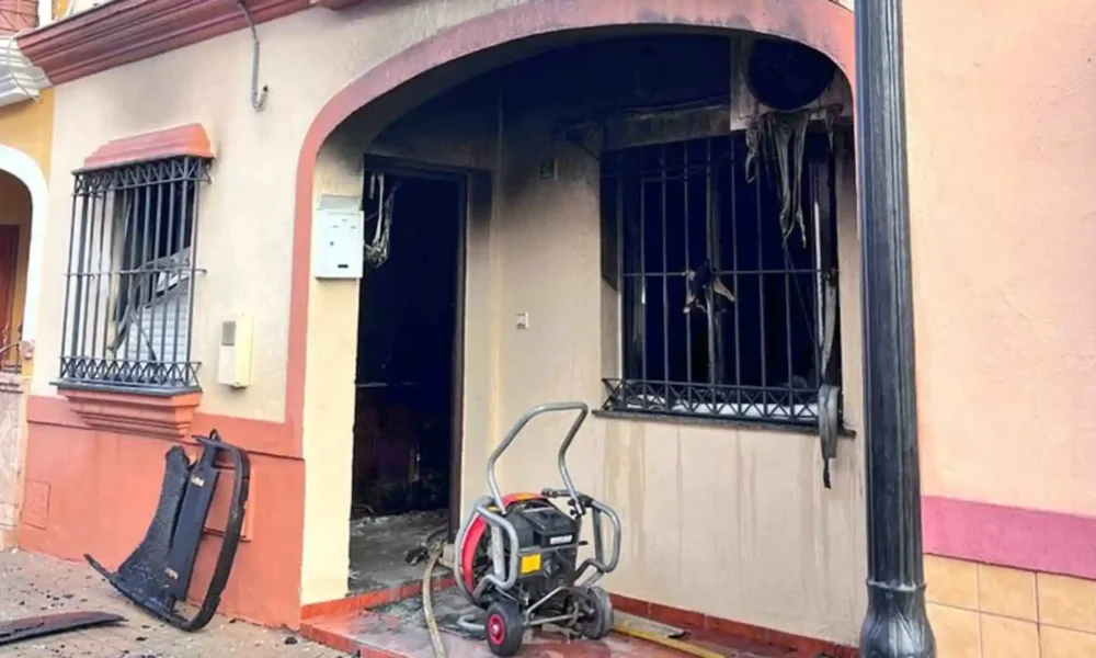 incendio guillena scaled.jpg