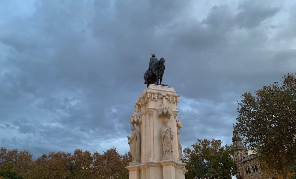 Estatua plaza Nueva