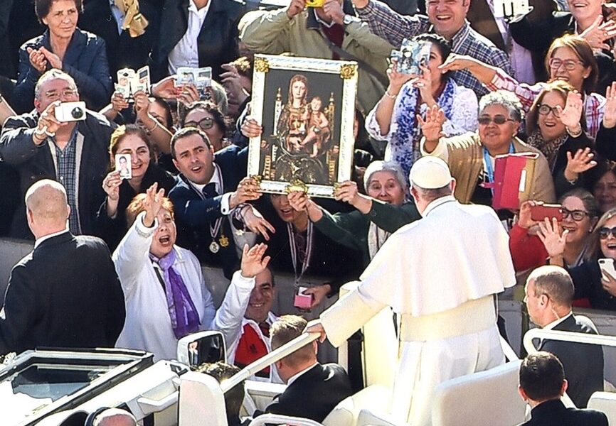 Virgen Bella papa