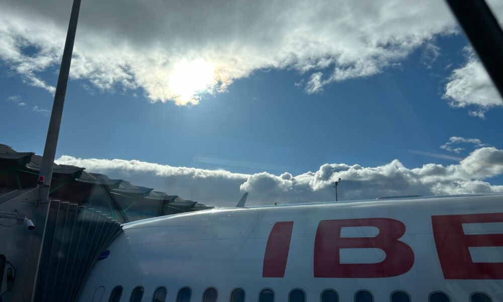 Avion Iberia nubes