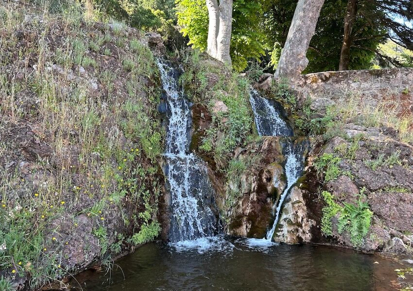 Cascada Arias Montano